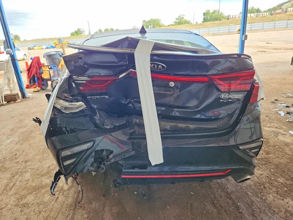 2021 KIA FORTE GT LINE 6