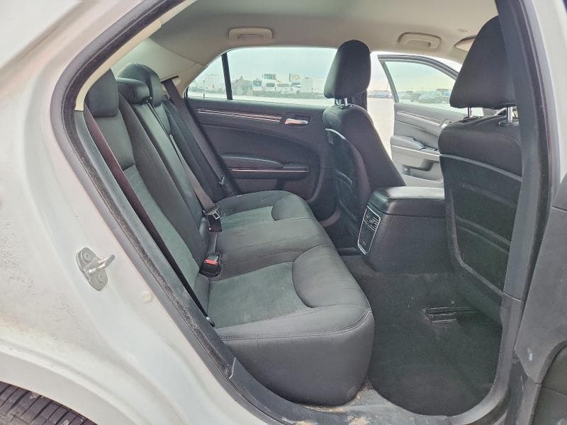 2019 CHRYSLER 300 TOURING 10