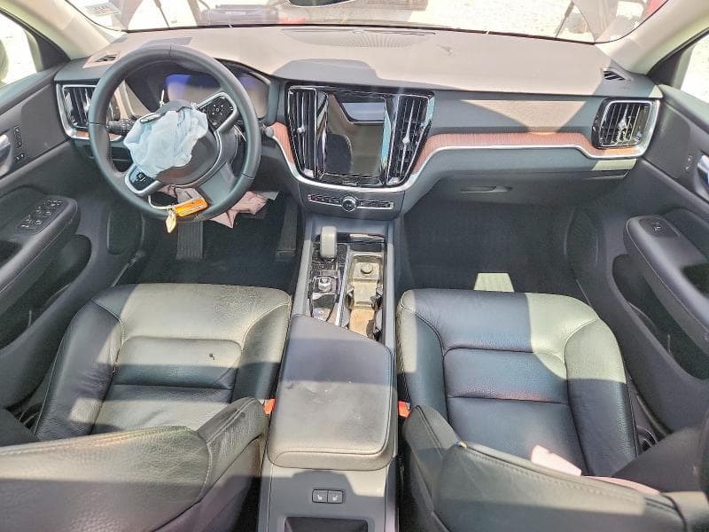 2023 VOLVO S60 PLUS 8