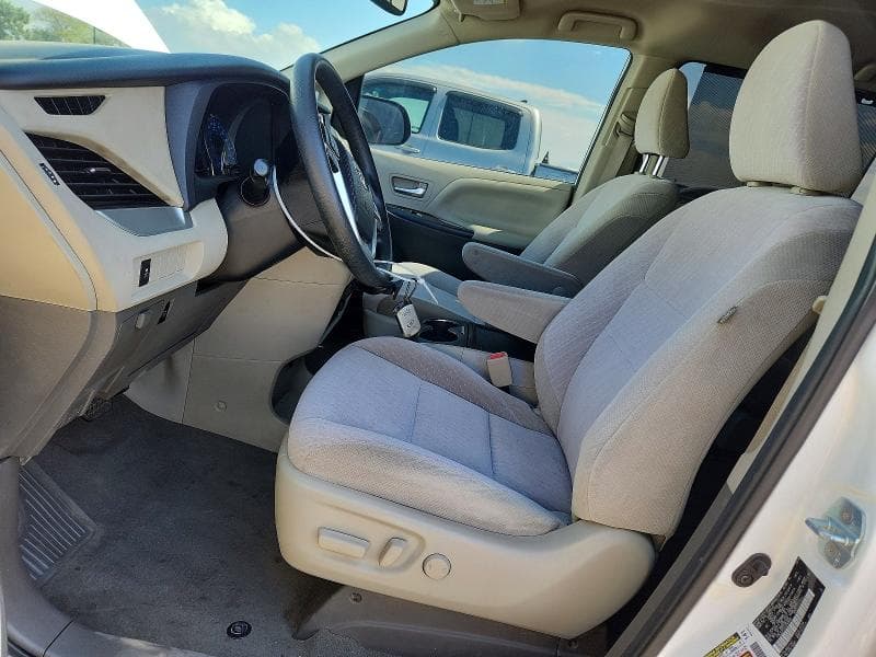 2020 TOYOTA SIENNA E GRADE 7