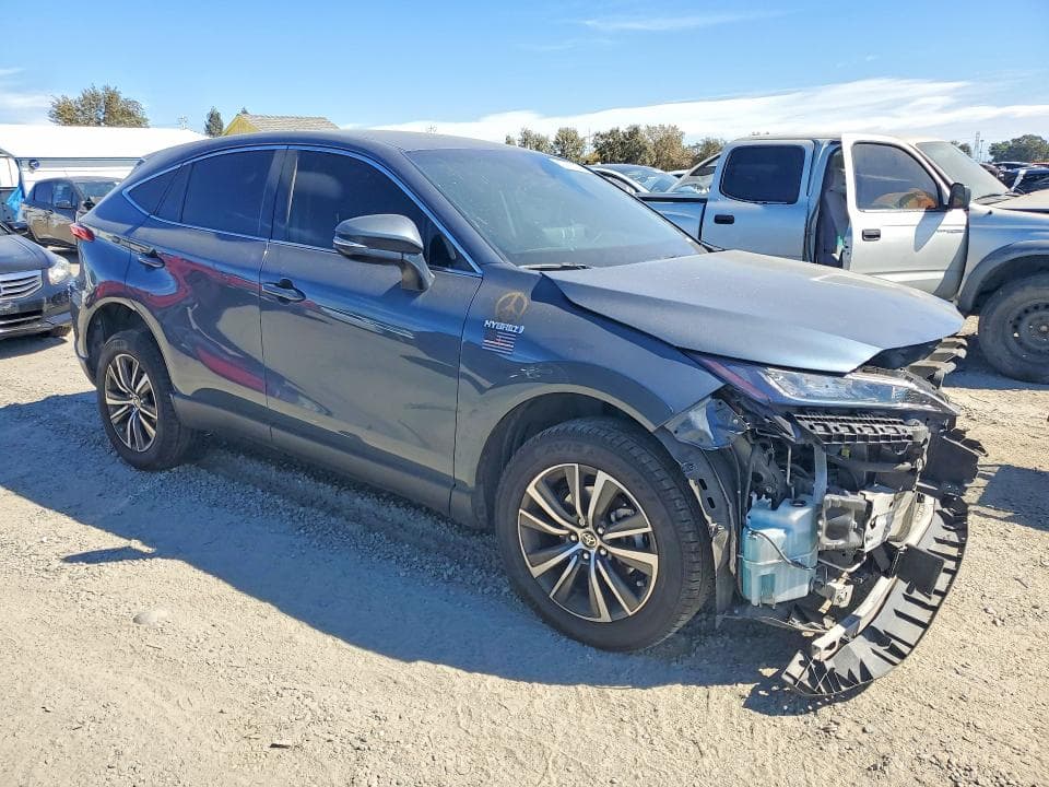2021 TOYOTA VENZA LE 4