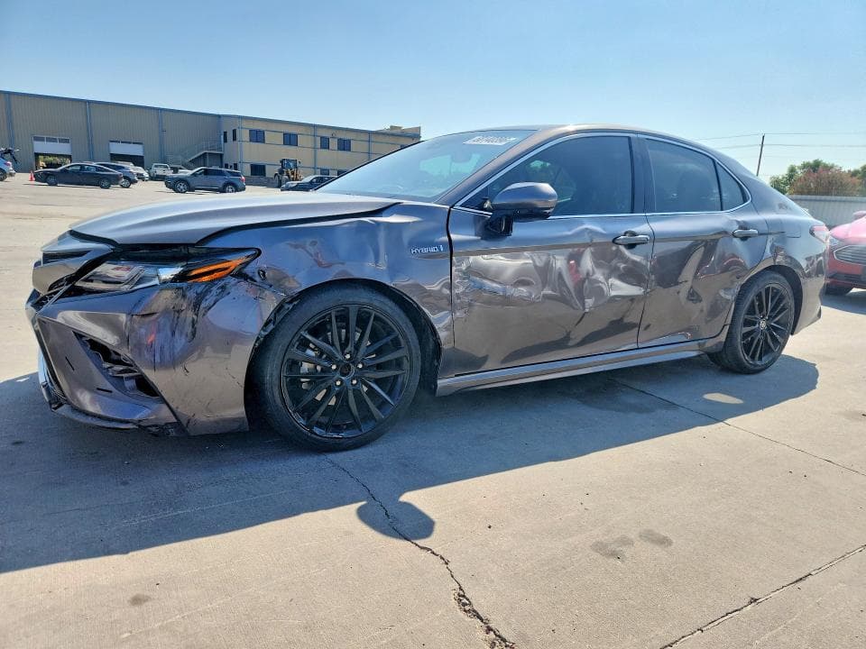 2021 TOYOTA CAMRY XSE - 1