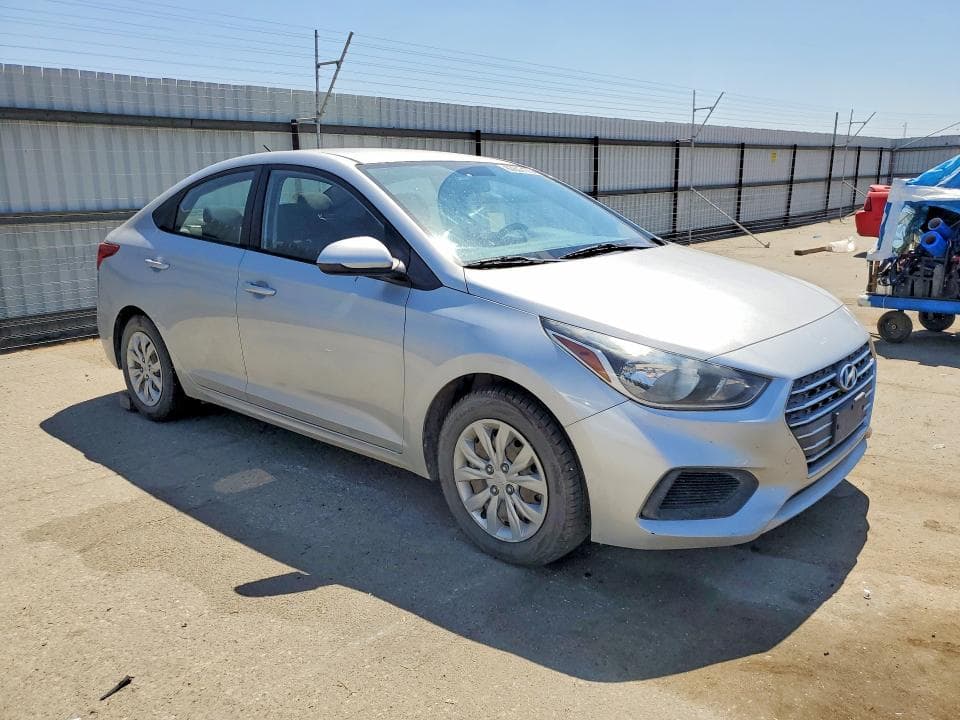 2019 HYUNDAI ACCENT SE 4
