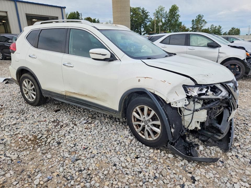 2017 NISSAN ROGUE SV 4