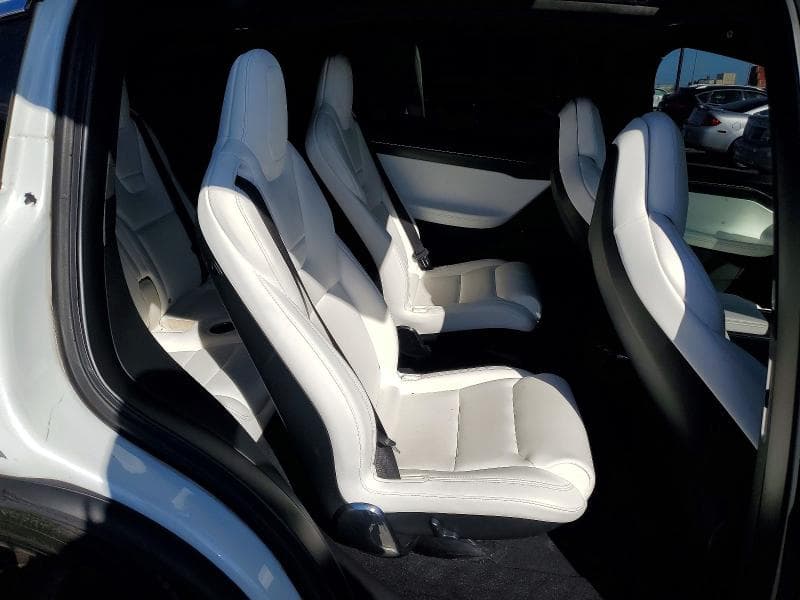 2017 TESLA MODEL X 11