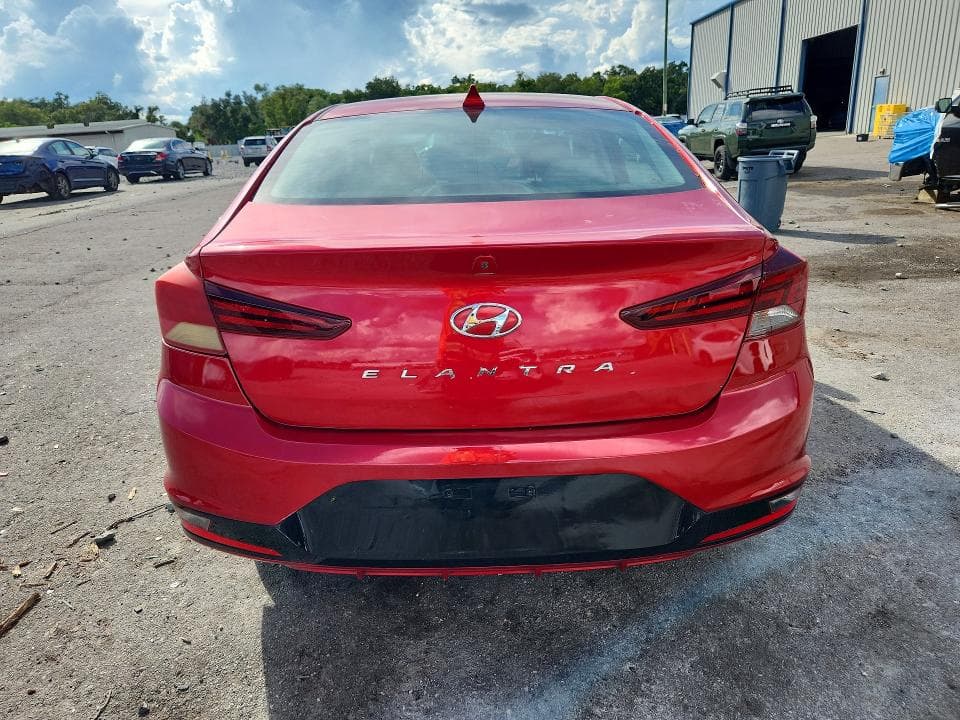 2020 HYUNDAI ELANTRA SEL 6