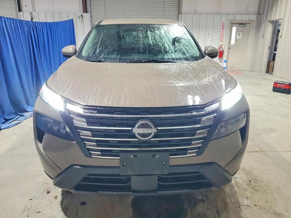 2025 NISSAN ROGUE SV 5