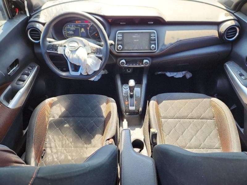 2020 NISSAN KICKS SR 8