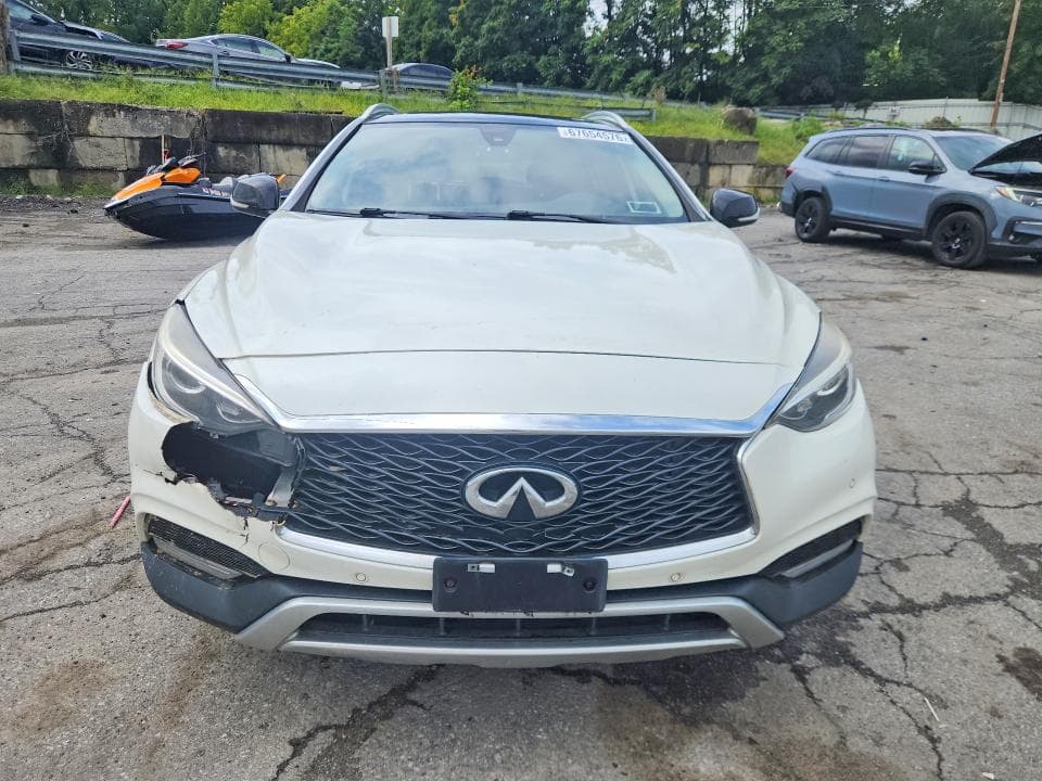 2018 INFINITI QX30 PREMIUM 5