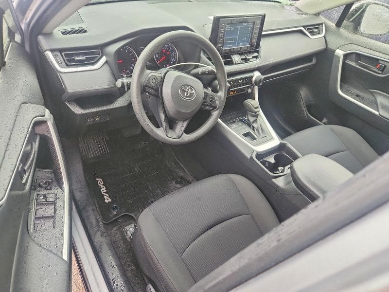 2019 TOYOTA RAV4 LE 8