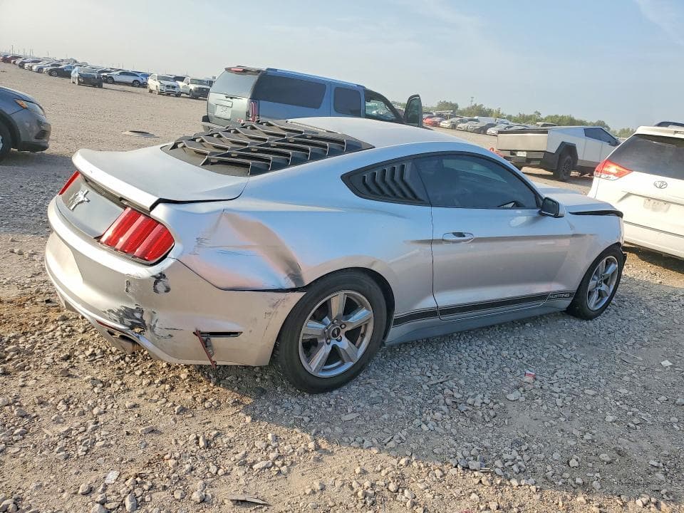 2017 FORD MUSTANG 3