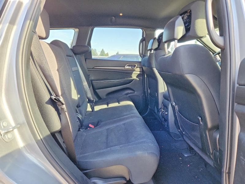 2017 JEEP GRAND CHEROKEE LAREDO 11