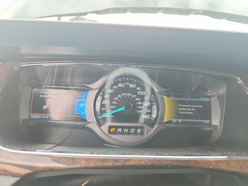 2017 FORD TAURUS LIMITED 9