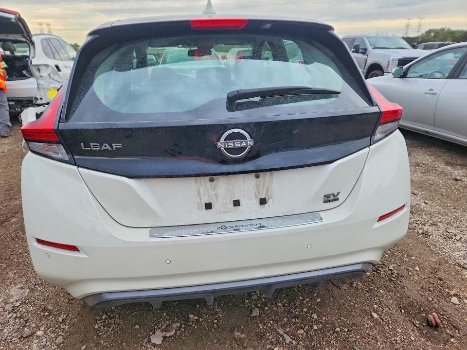 2023 NISSAN LEAF SV PLUS 6