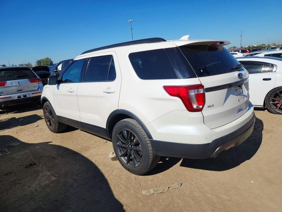 2017 FORD EXPLORER XLT 2