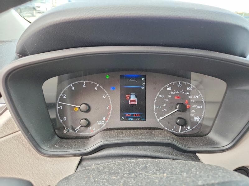 2025 TOYOTA COROLLA CROSS LE 9