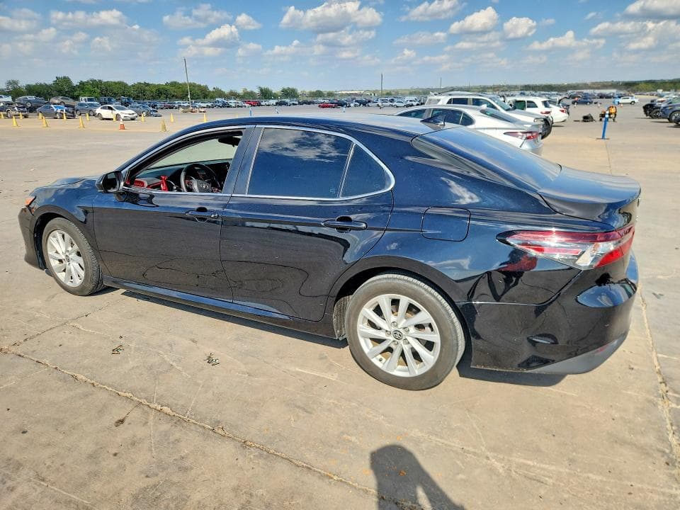 2023 TOYOTA CAMRY LE 2