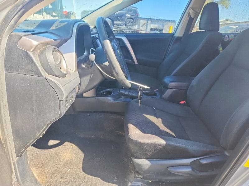 2018 TOYOTA RAV4 LE 7