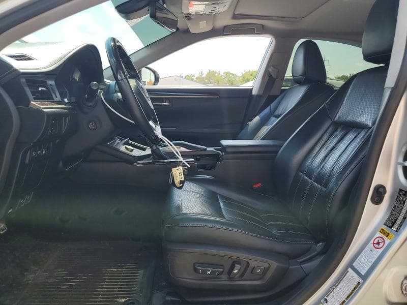 2017 LEXUS ES 300H 7