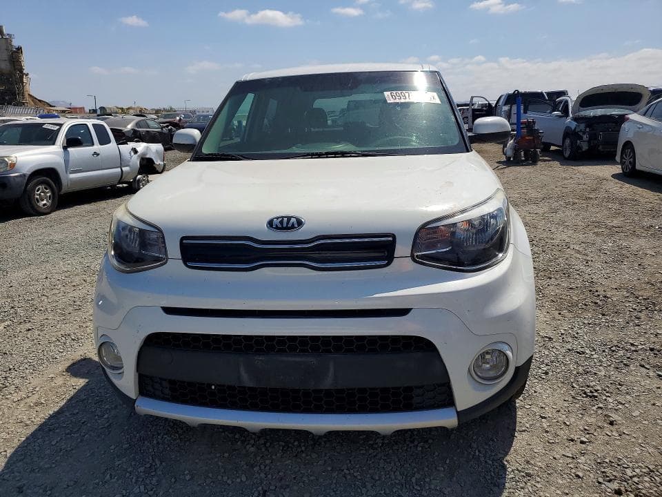 2018 KIA SOUL + 5