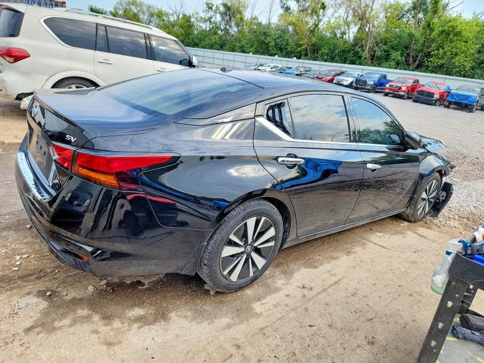 2020 NISSAN ALTIMA SV 3