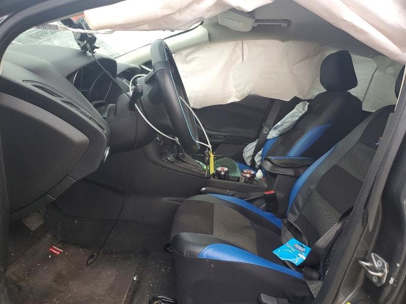 2017 FORD FOCUS SE 7