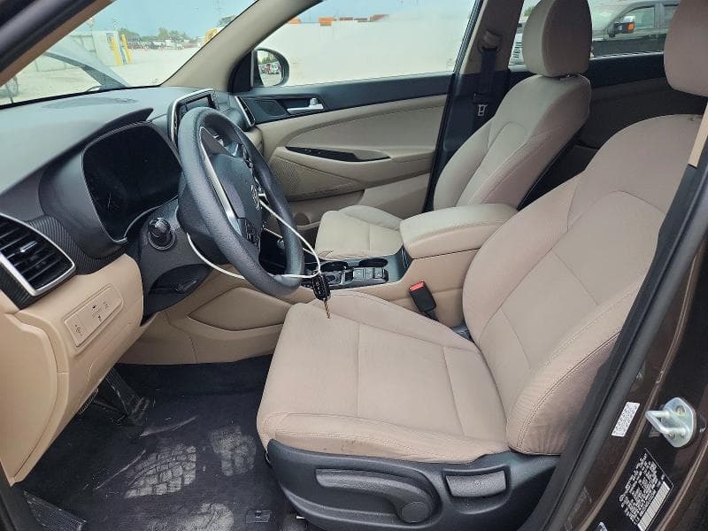 2020 HYUNDAI TUCSON SE 7