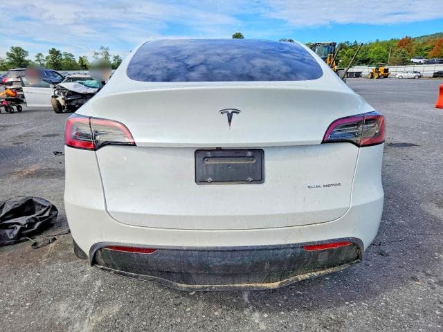 2022 TESLA MODEL Y 6