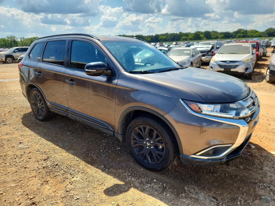 2018 MITSUBISHI OUTLANDER SE 4