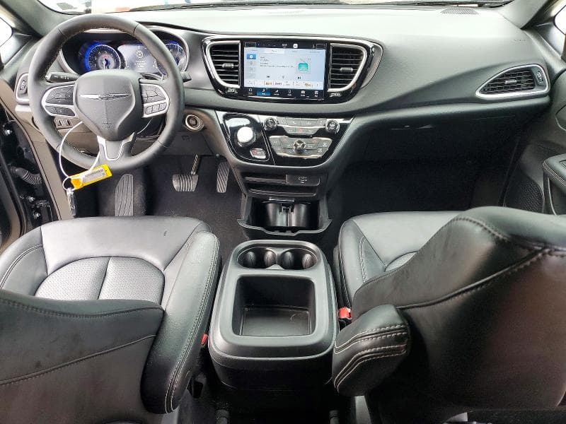 2026 CHRYSLER PACIFICA SELECT 8