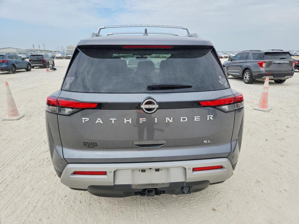 2023 NISSAN PATHFINDER SL 6