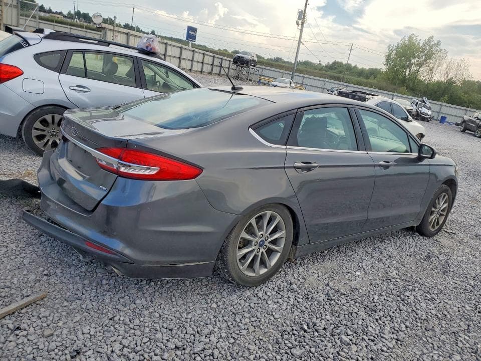 2017 FORD FUSION SE 3