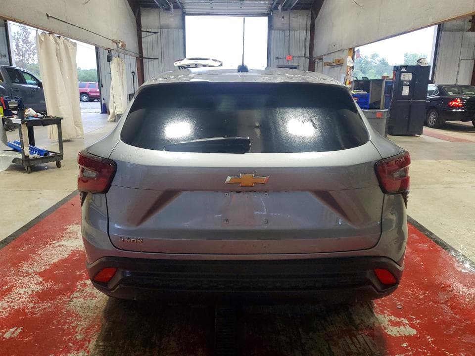 2026 CHEVROLET TRAX LS 6