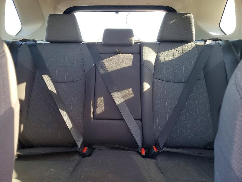 2021 TOYOTA RAV4 XLE 10