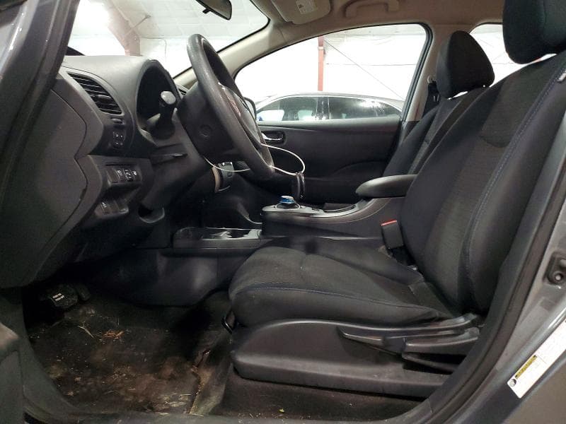 2017 NISSAN LEAF S 7