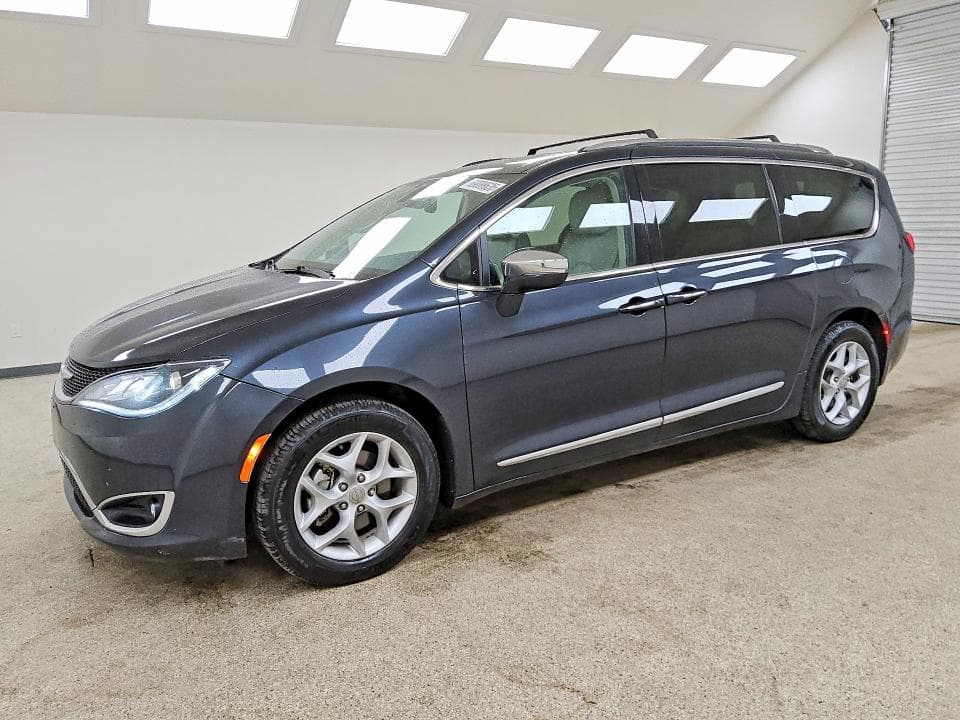 2020 CHRYSLER PACIFICA LIMITED - 1