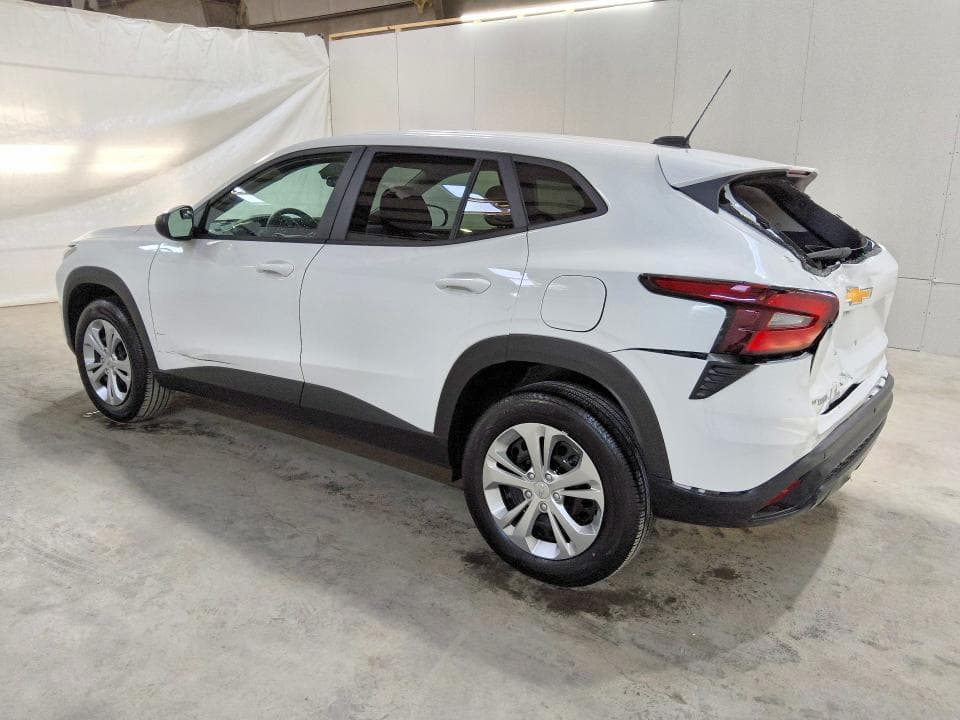 2026 CHEVROLET TRAX LS 2