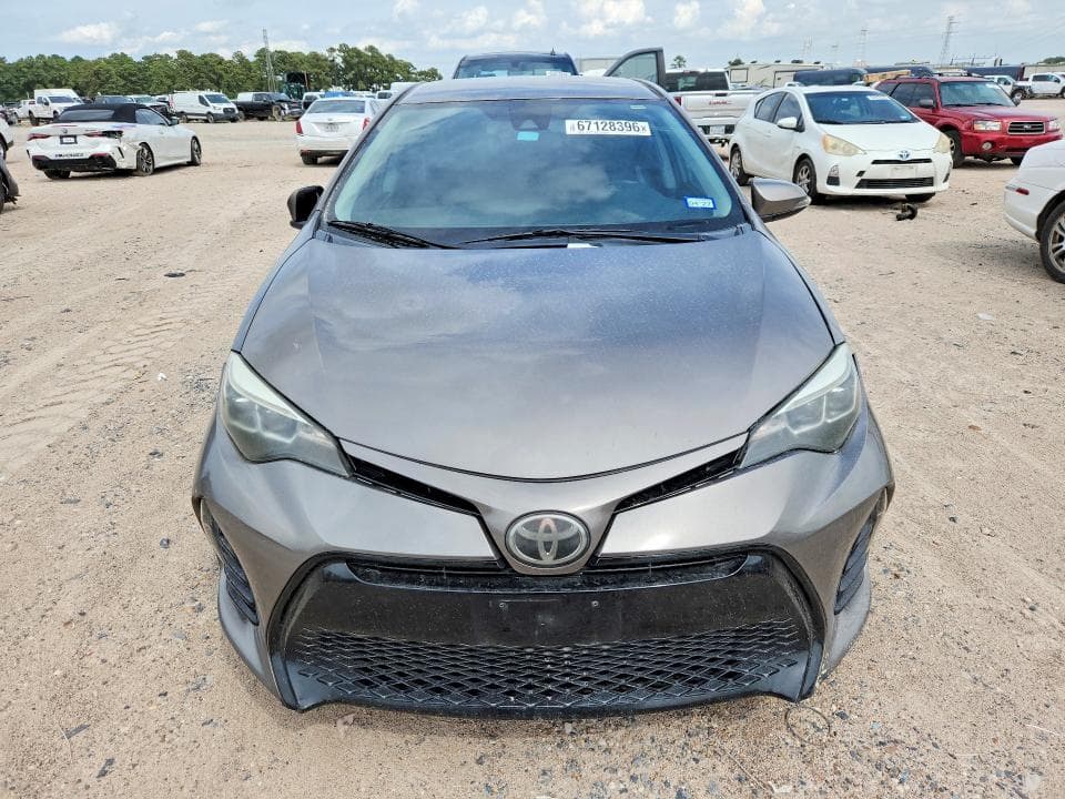 2017 TOYOTA COROLLA SE 5