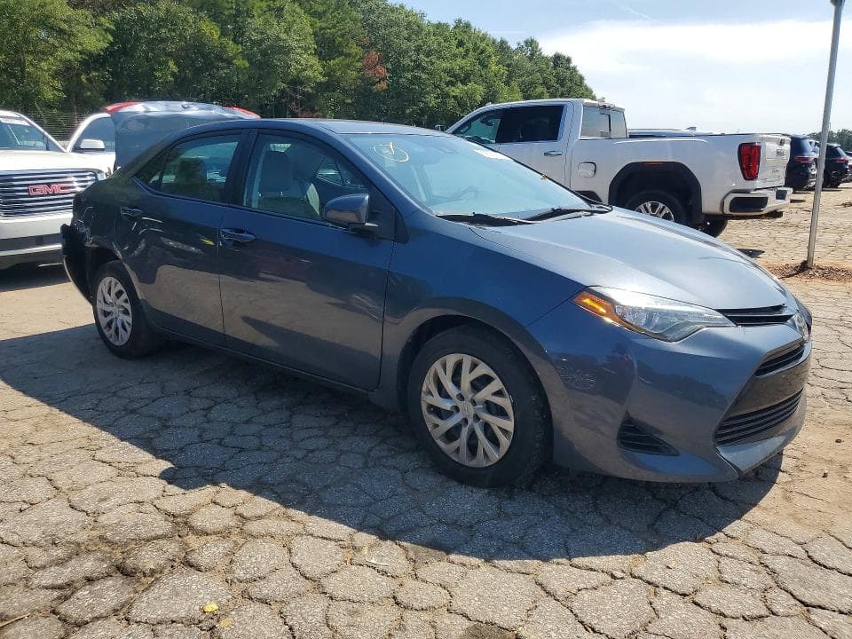 2017 TOYOTA COROLLA LE 4