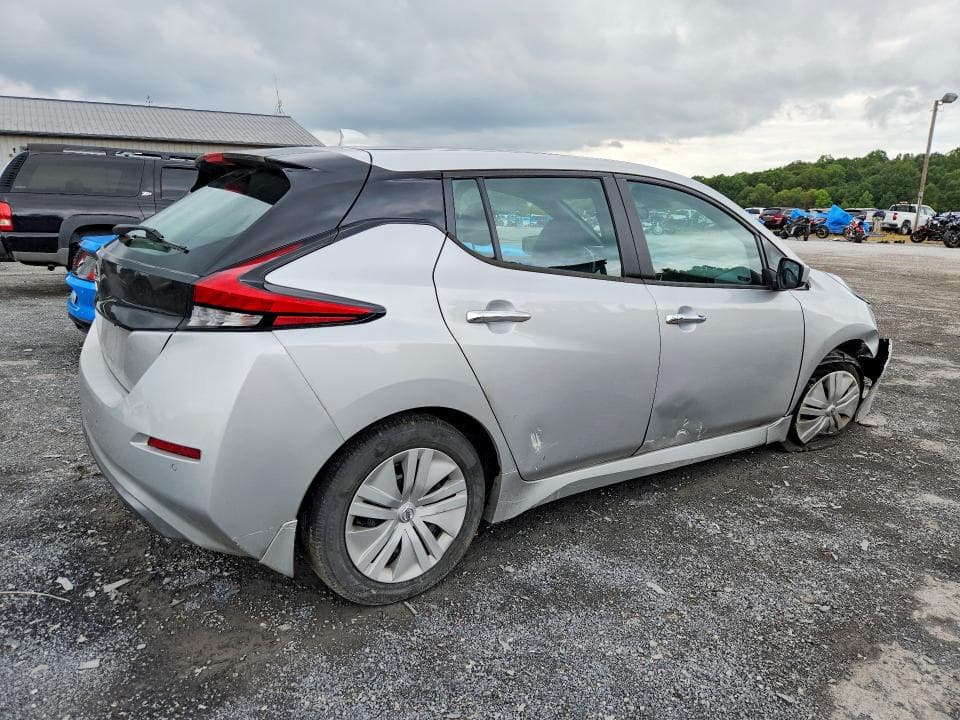 2023 NISSAN LEAF S 3