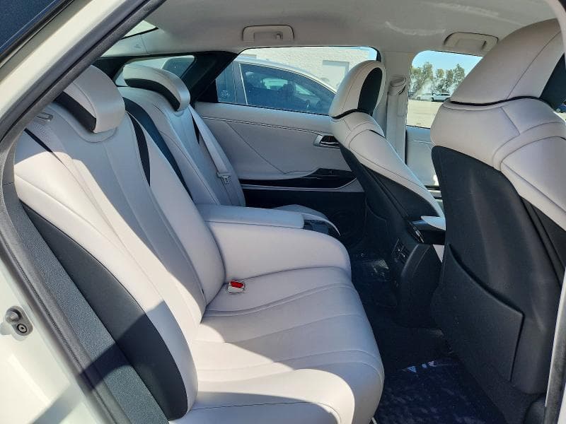 2019 TOYOTA MIRAI BASE 10