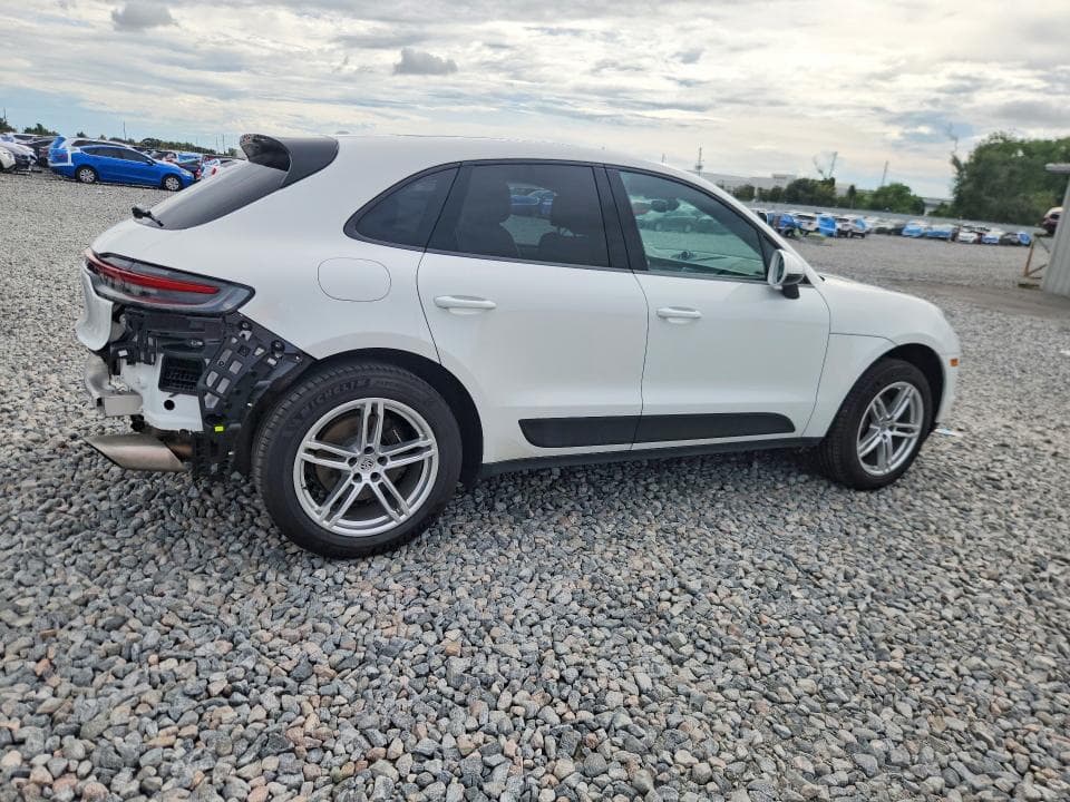 2020 PORSCHE MACAN 3