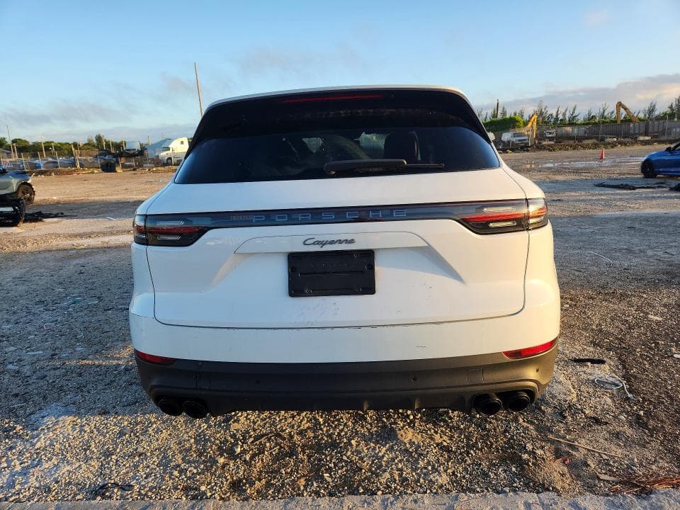 2023 PORSCHE CAYENNE BASE 6