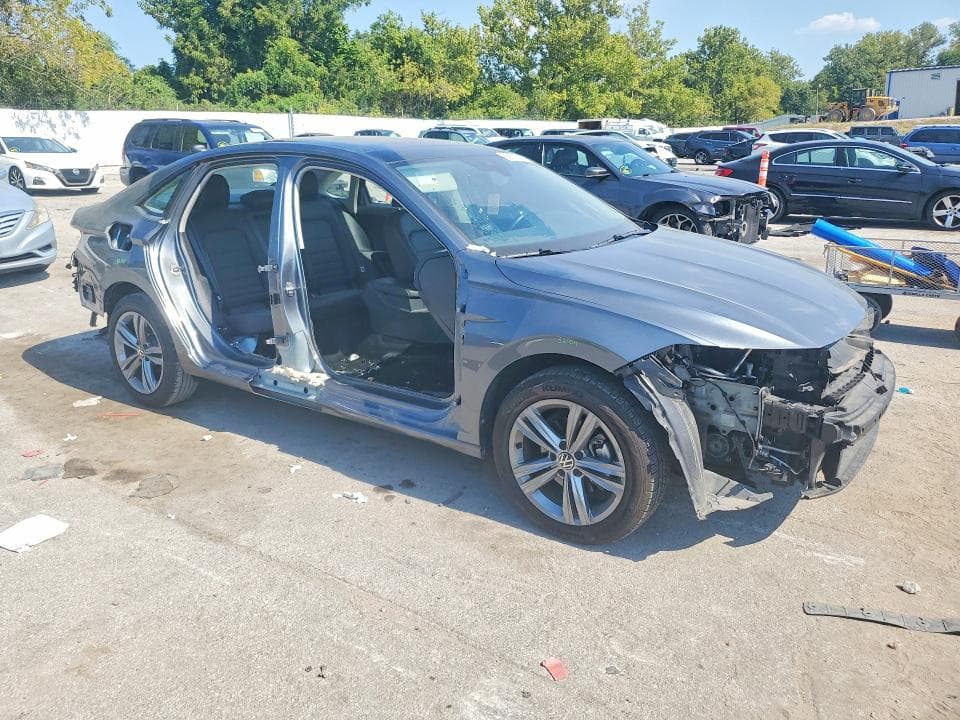 2024 VOLKSWAGEN JETTA SE 4