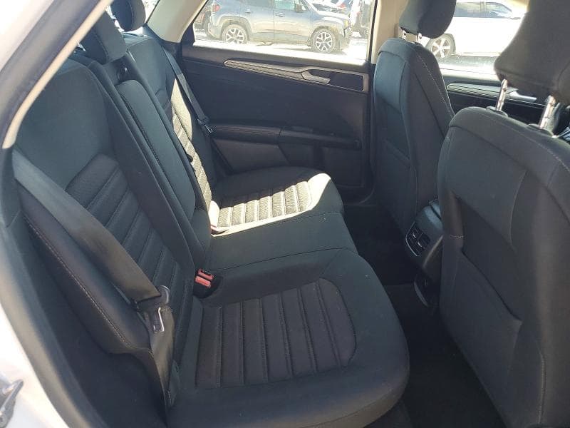 2019 FORD FUSION SE 10
