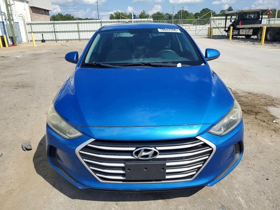 2017 HYUNDAI ELANTRA SE 5