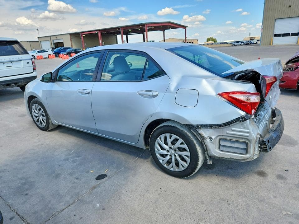 2017 TOYOTA COROLLA LE 2