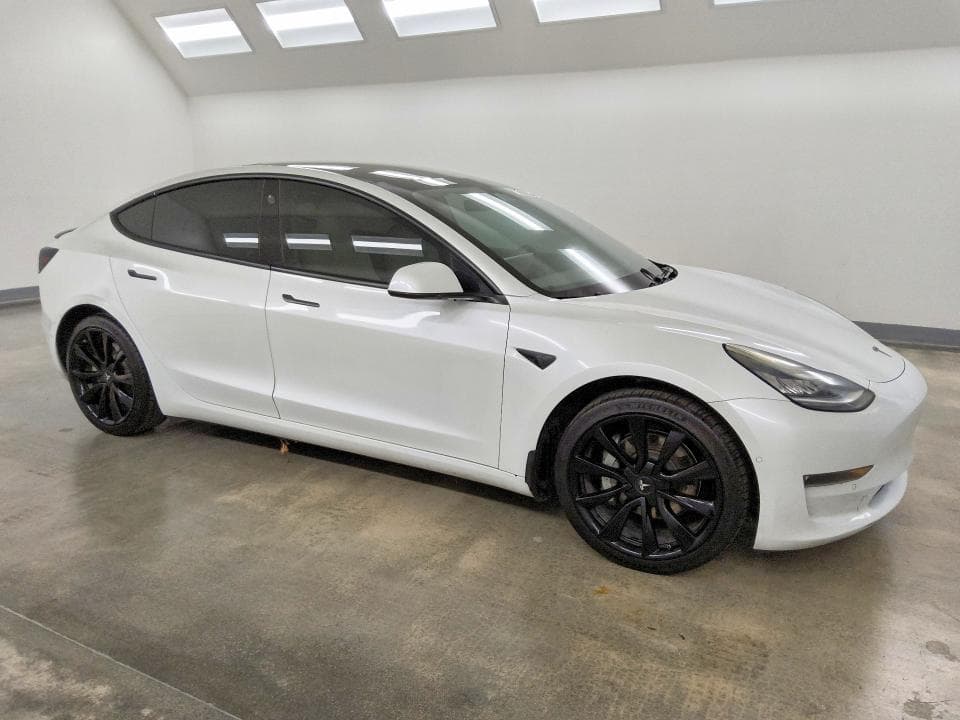2018 TESLA MODEL 3 4