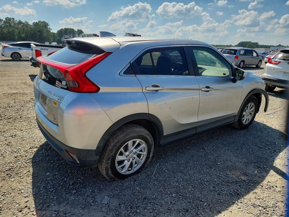 2019 MITSUBISHI ECLIPSE CROSS ES 3