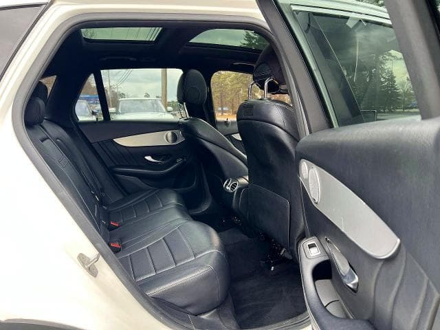 2019 MERCEDES-BENZ GLC 300 4MATIC 6